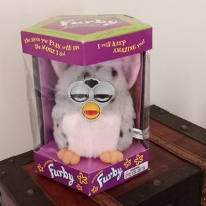 1998 brand new Generation 1 Furby